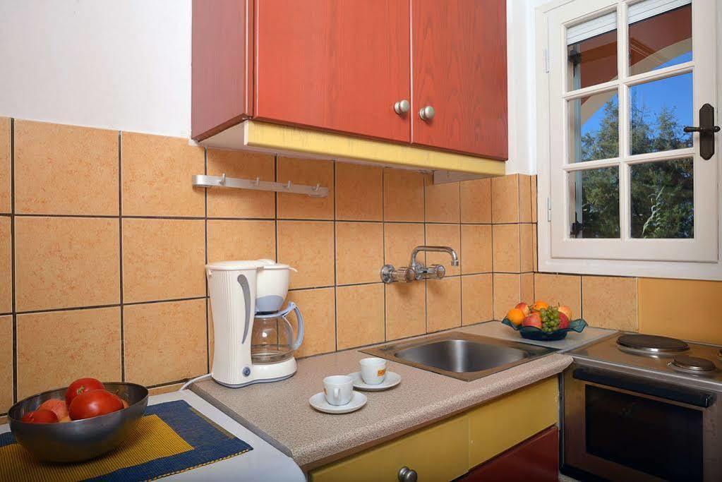 Vlachos Apartments ซีดารี ภายนอก รูปภาพ